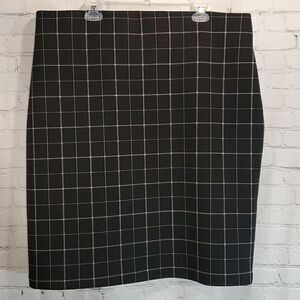 Evri plus size 1X black and white pencil skirt